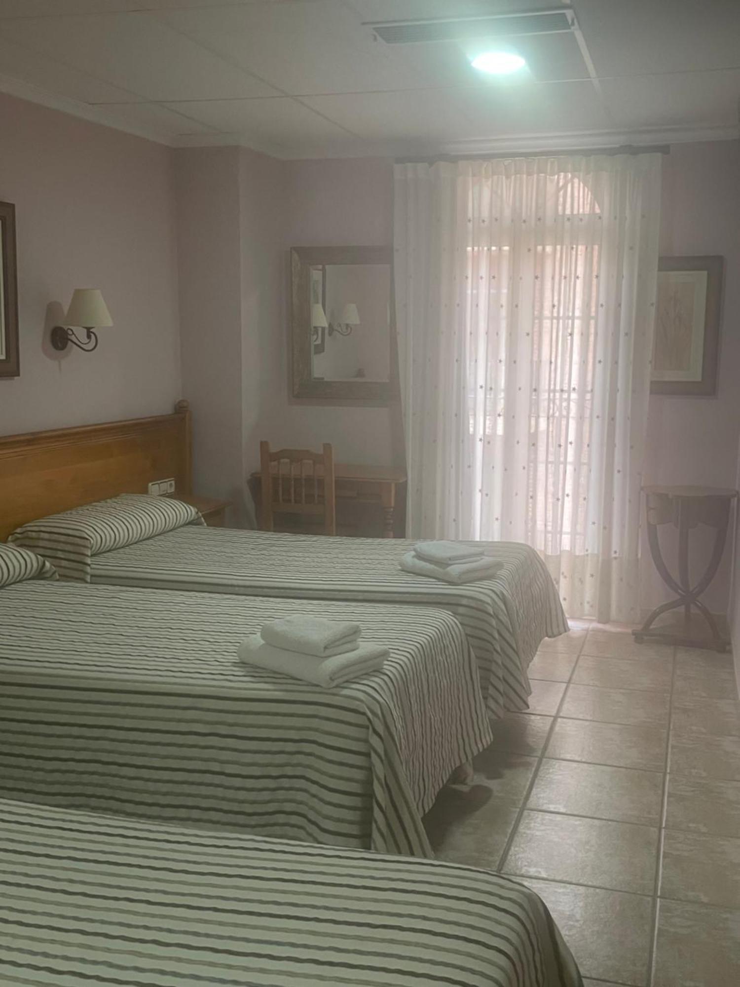 Hostel La Posa Villar del Arzobispo Exteriér fotografie