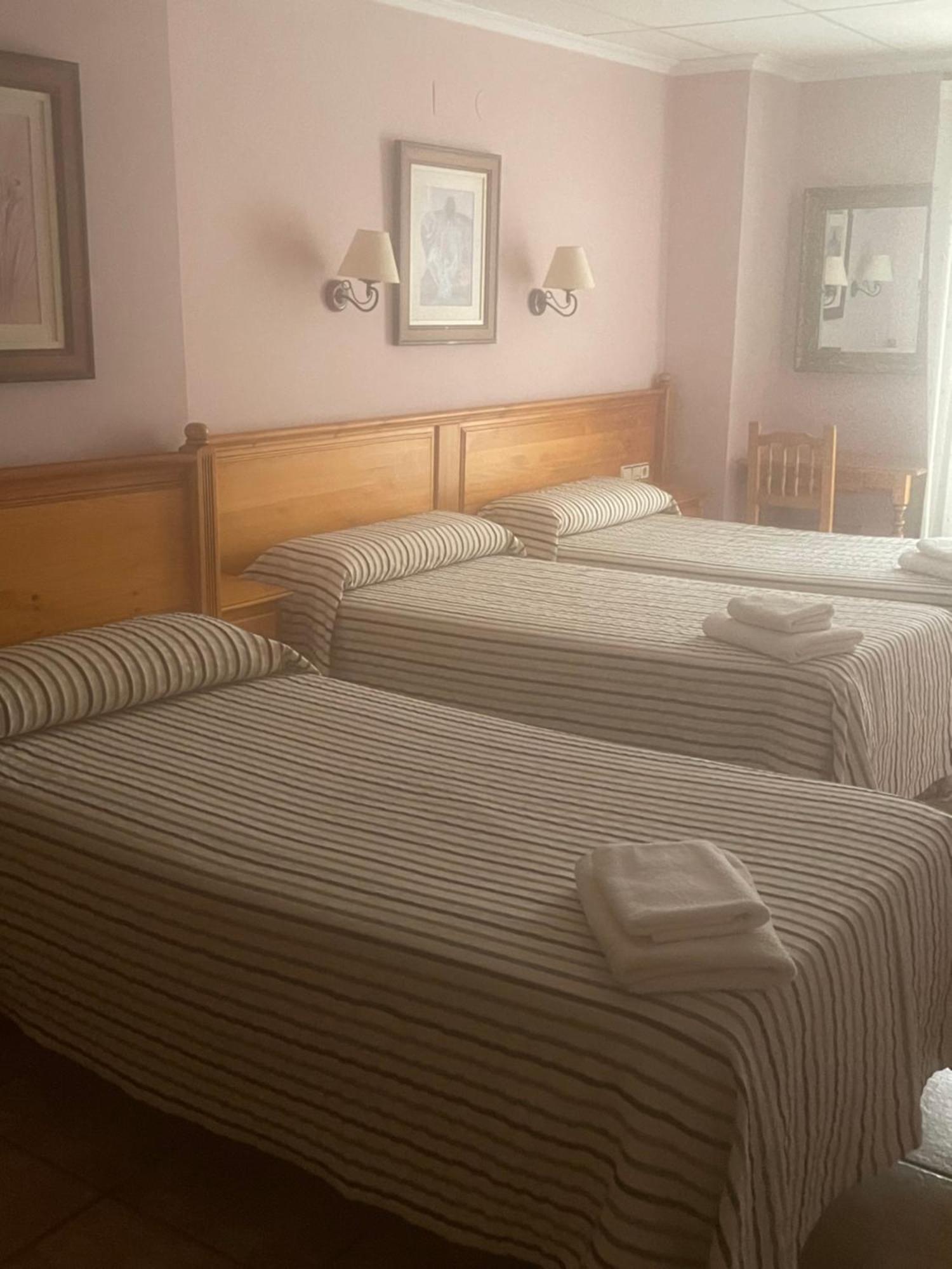 Hostel La Posa Villar del Arzobispo Exteriér fotografie